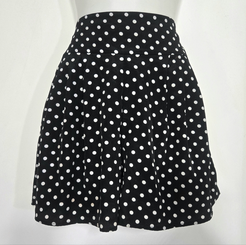 Urban Renewal Black and White Polka Dot Culotte Shorts